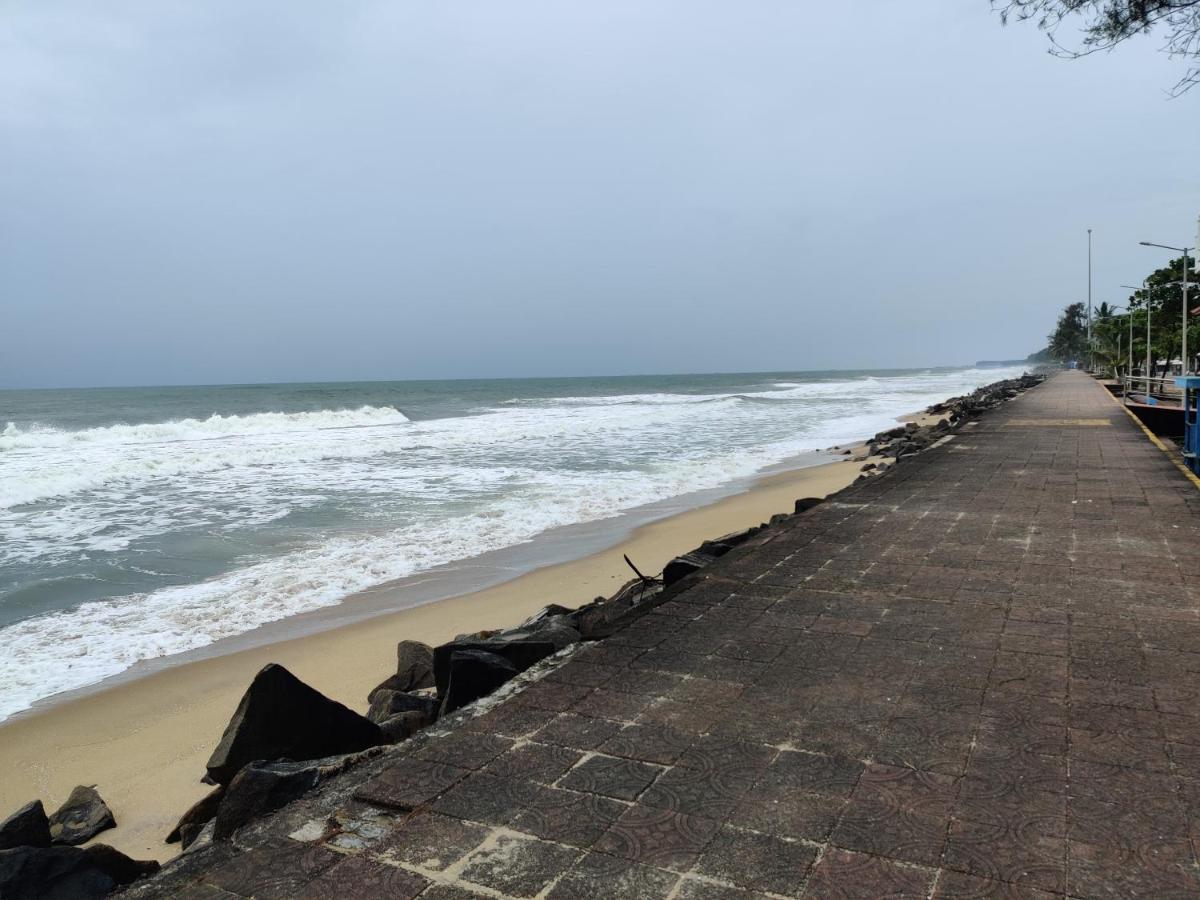 Sajeev Home Stay Cherai Beach Exterior foto