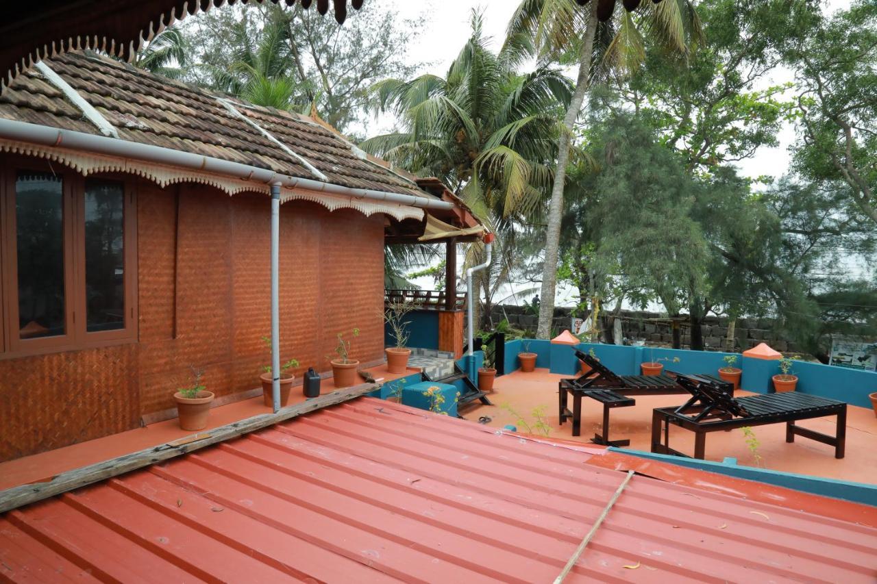 Sajeev Home Stay Cherai Beach Exterior foto